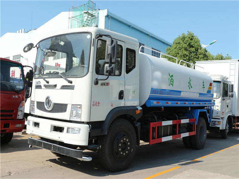 东风T3（12方）洒水车