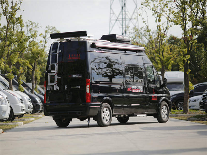 福特乐享版房车