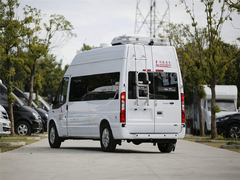 福特臻享版房车